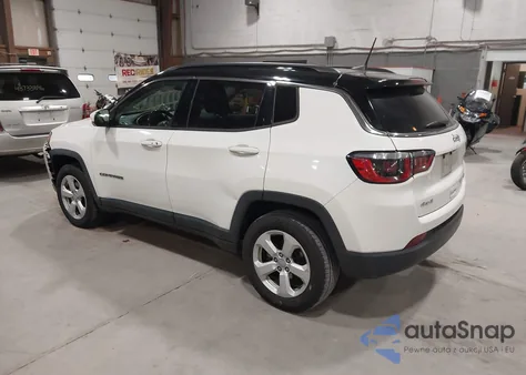 2018 Jeep Compass Latitude 4X4 from USA, damaged, VIN 3C4NJDBB8JT252477